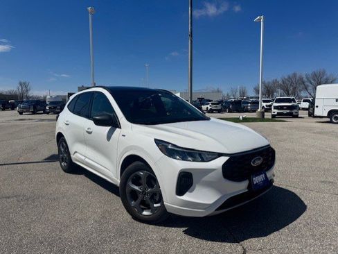Used 2023 Ford Escape ST-Line w/ Tech Pack #1 image 1