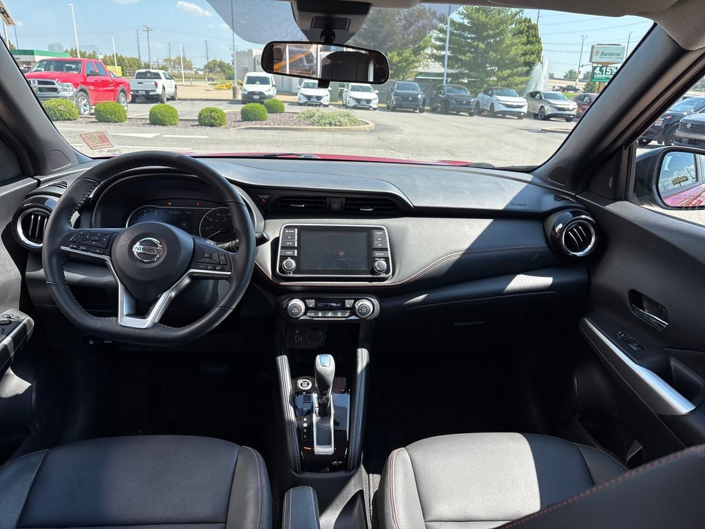 Certified 2020 Nissan Kicks SR w/ SR Premium Package FWD image 12