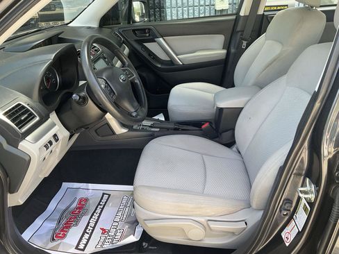 Used 2016 Subaru Forester 2.5i w/ Alloy Wheel Package AWD/4WD image 10