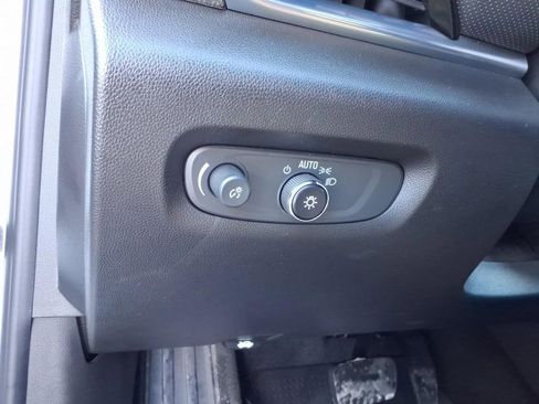 Certified 2023 Chevrolet Traverse Premier image 32