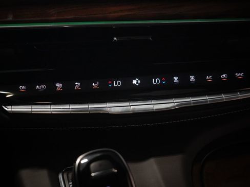 Used 2024 Cadillac Escalade Sport Platinum w/ LPO, ONYX Package image 26