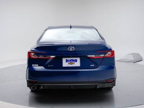 Used 2025 Toyota Camry SE FWD image 5