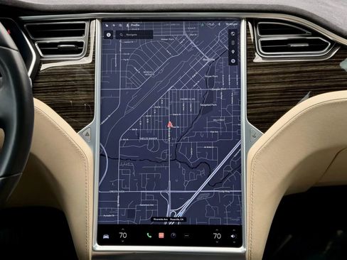 Used 2016 Tesla Model S 90D image 17