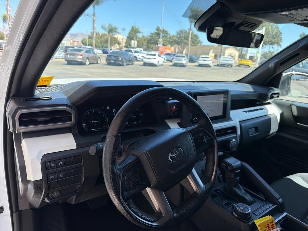 Used 2024 Toyota Tacoma TRD Off-Road AWD/4WD image 9
