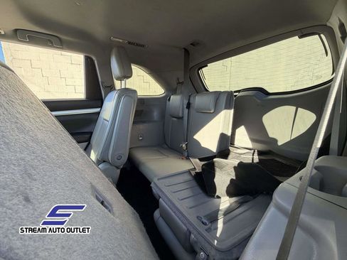 Used 2019 Toyota Highlander XLE image 29