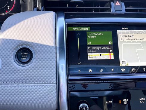 Used 2020 Land Rover Discovery Sport SE R-Dynamic image 20