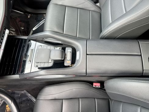 Used 2025 Mercedes-Benz GLS 450 4MATIC image 33