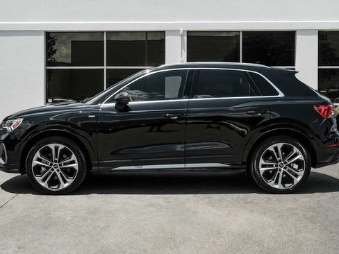 Used 2019 Audi Q3 2.0T Premium Plus w/ Premium Plus Package AWD/4WD image 12