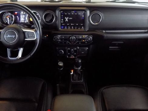 Certified 2022 Jeep Wrangler Unlimited Sahara AWD/4WD image 14