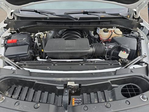 Used 2024 GMC Yukon XL SLE image 33