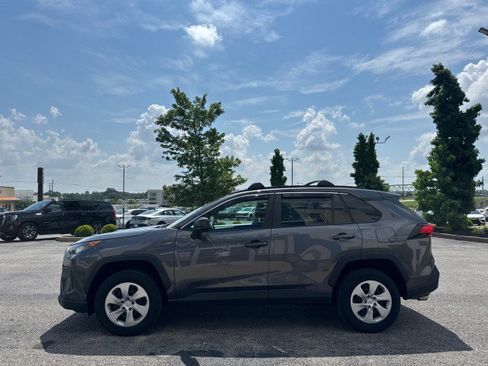 Used 2021 Toyota RAV4 LE AWD/4WD image 14