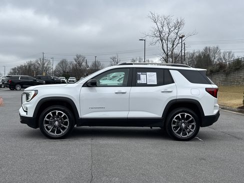 Used 2026 GMC Terrain Elevation w/ Elevation Premium Package image 7