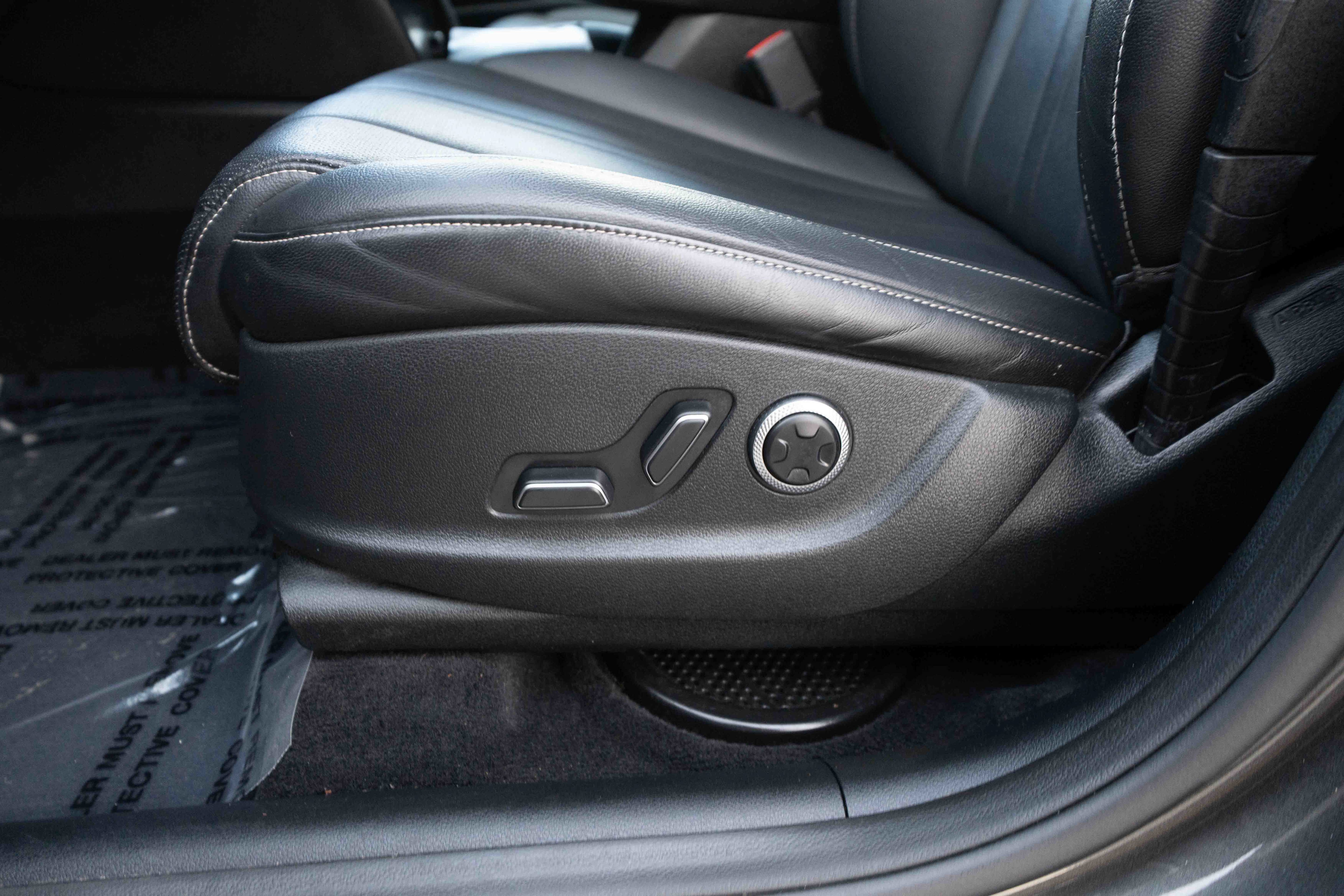 Used 2024 Genesis GV80 2.5T AWD/4WD image 12