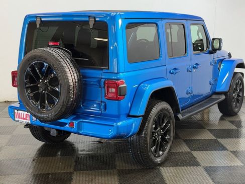 Used 2022 Jeep Wrangler Unlimited Sahara image 16