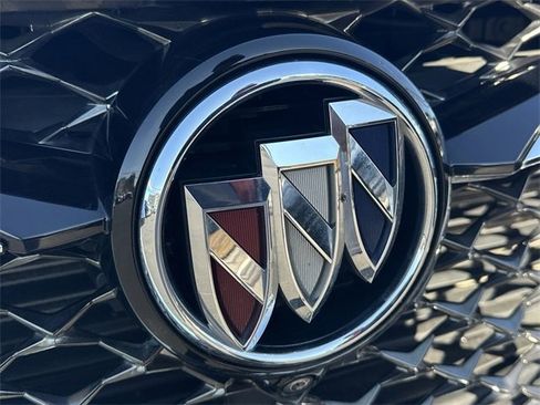 Used 2023 Buick Enclave Avenir w/ Avenir Technology Package image 31