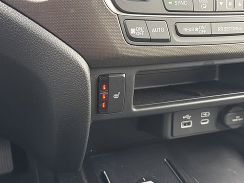 Used 2025 Honda Ridgeline TrailSport image 35