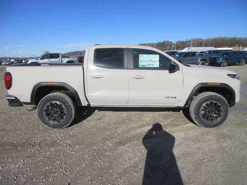 New 2026 GMC Canyon AT4 image 3