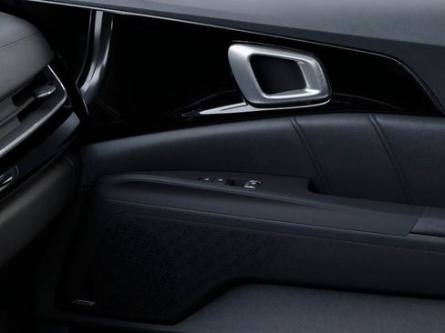 New 2026 Kia Carnival SX Prestige FWD image 25