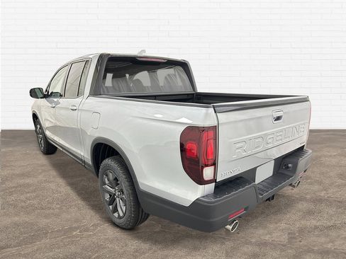 New 2026 Honda Ridgeline Sport image 4