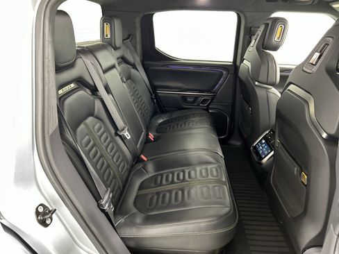 Used 2022 Rivian R1T Launch Edition image 22