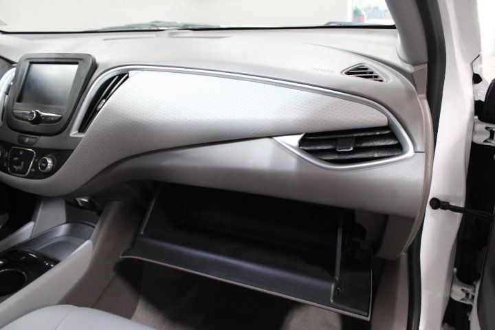 Used 2017 Chevrolet Malibu LS FWD image 23