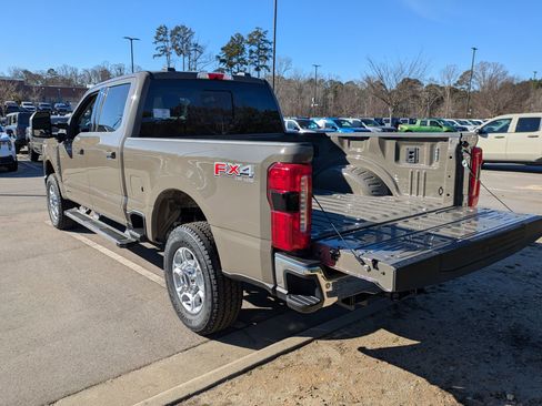 New 2026 Ford F250 XLT w/ XLT Premium Package image 35