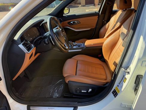 Used 2019 BMW 330i xDrive Sedan w/ Convenience Package image 10