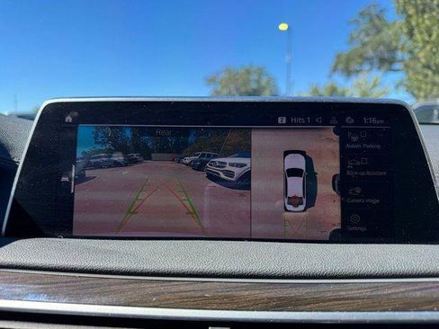 Used 2020 BMW 740i image 14