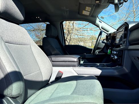 Used 2024 Ford F150 XLT w/ Mobile Office Package image 9