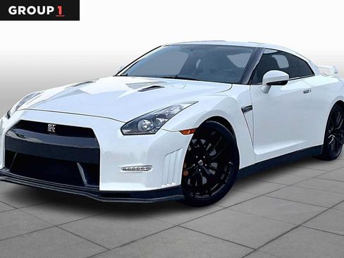 Used 2010 Nissan GT-R Premium AWD/4WD image 1