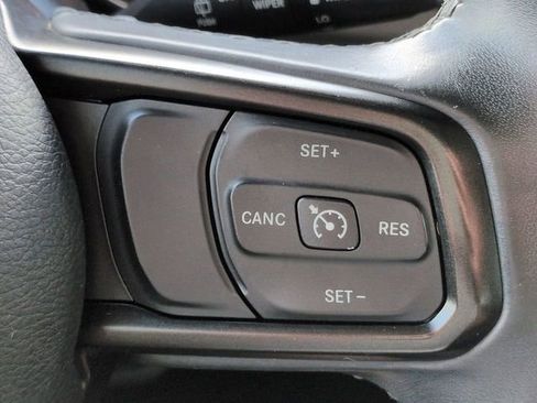 Used 2019 Jeep Wrangler Unlimited Sport S AWD/4WD image 23
