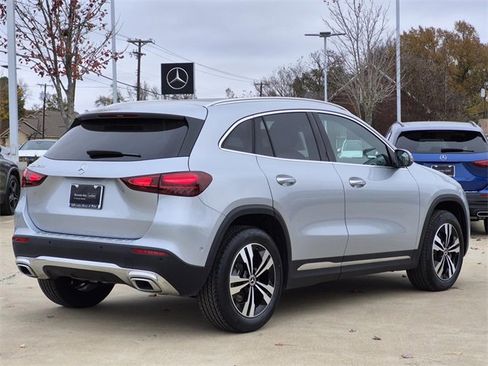 Certified 2025 Mercedes-Benz GLA 250 image 4