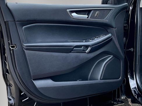 Used 2022 Ford Edge SE image 20