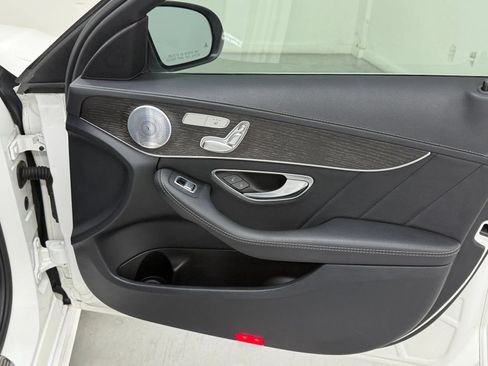 Used 2019 Mercedes-Benz C 300 Sedan image 32