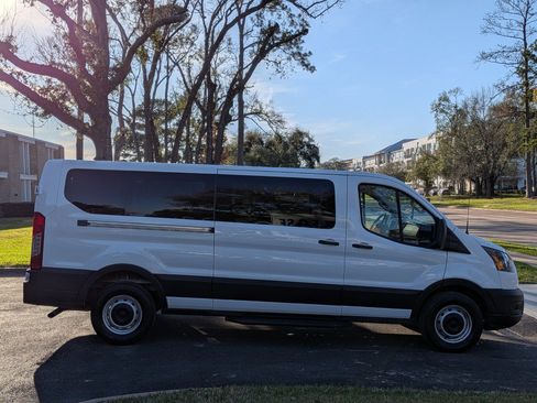 Used 2023 Ford Transit 350 XL image 4