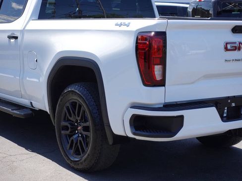Used 2023 GMC Sierra 1500 Pro w/ Graphite Edition AWD/4WD image 10