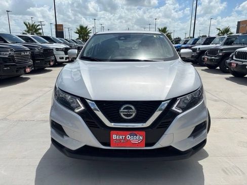 Used 2020 Nissan Rogue Sport S FWD image 2