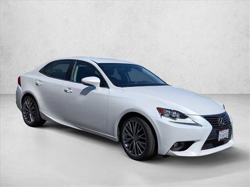 Used 2015 Lexus IS 250 w/ Navigation System Package RWD image 3