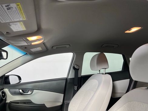 Used 2023 Hyundai Kona SE image 26