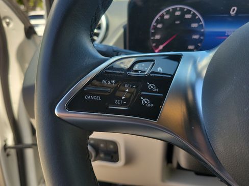Certified 2025 Mercedes-Benz GLA 250 image 24