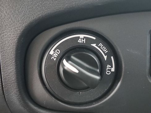 Used 2023 Nissan Frontier PRO-4X w/ Pro Convenience Package image 22