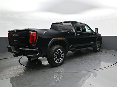 Certified 2023 GMC Sierra 2500 AT4 w/ AT4 Preferred Package image 5