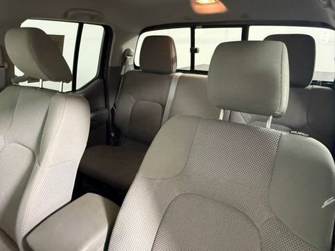 Used 2019 Nissan Frontier SV AWD/4WD image 33