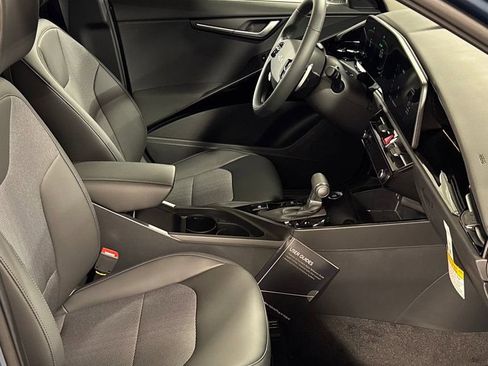 New 2026 Kia Niro EX FWD image 24