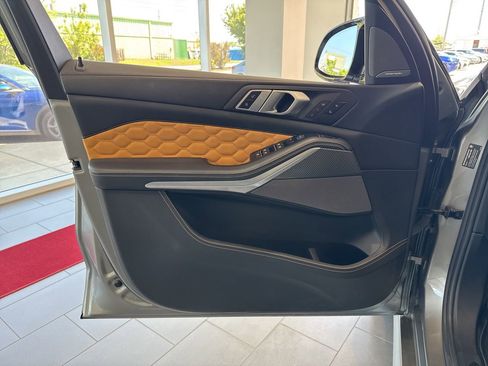 Used 2022 BMW X5 M w/ Competition Package AWD/4WD image 37