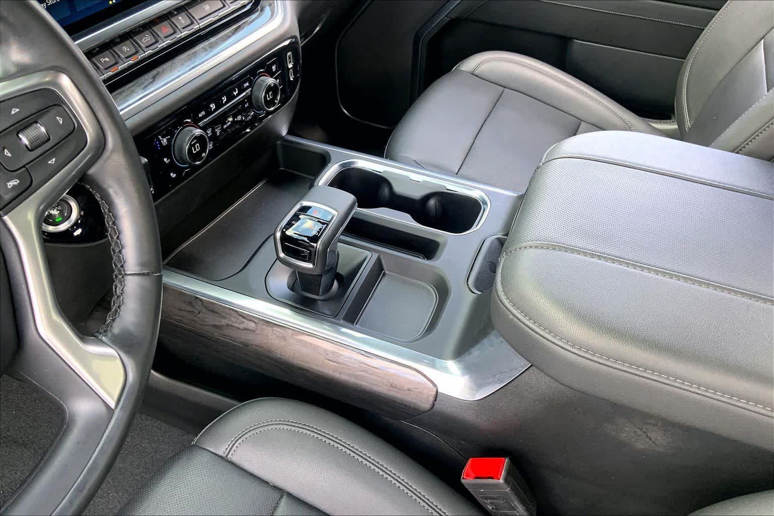 Used 2025 Chevrolet Silverado 1500 LTZ w/ LTZ Convenience Package II RWD image 16