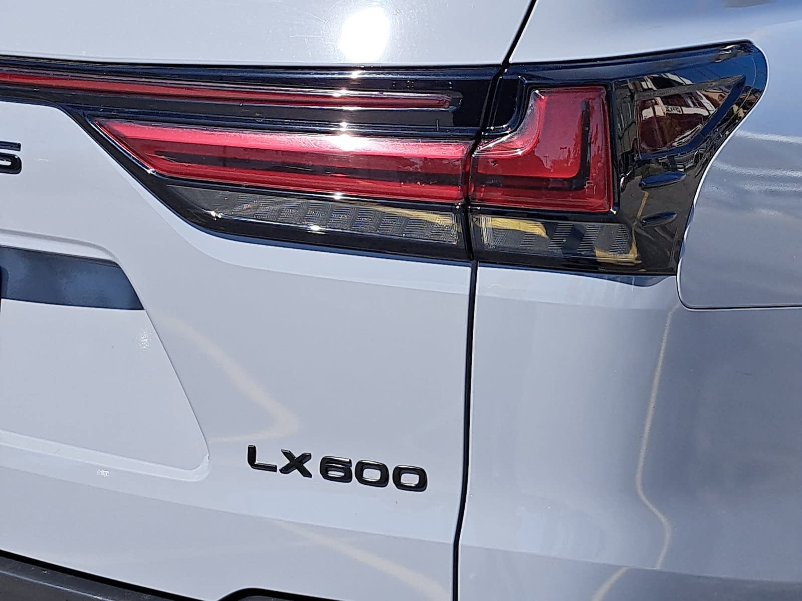 Used 2024 Lexus LX 600 F Sport AWD/4WD image 39