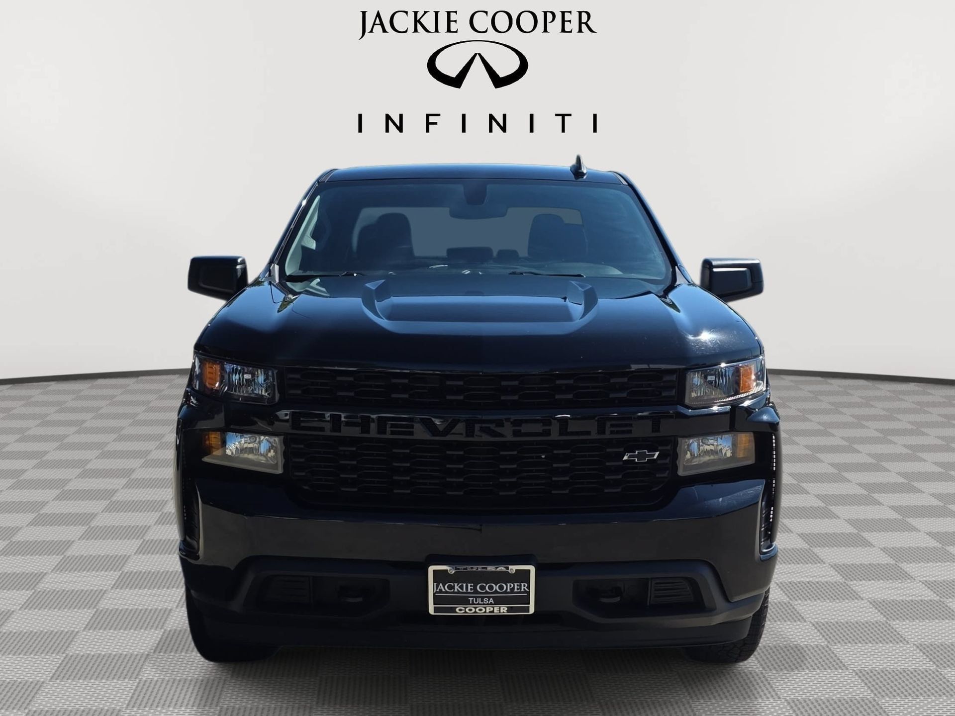 Used 2021 Chevrolet Silverado 1500 Custom AWD/4WD image 2