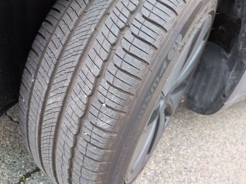 Used 2024 Tesla Model 3 image 12