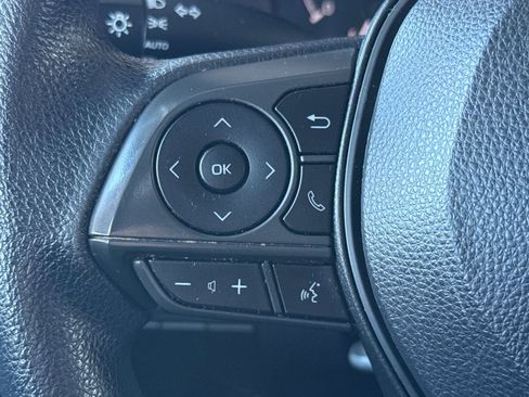 Used 2021 Toyota Corolla LE w/ Carpet Mat Package (TMS) image 25